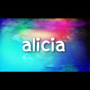 Meet your Posher, Alicia